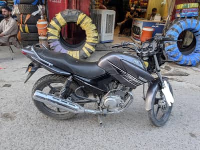 Yamaha YBR 125