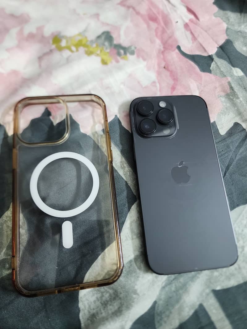 Apple iPhone 14 Pro Max 0