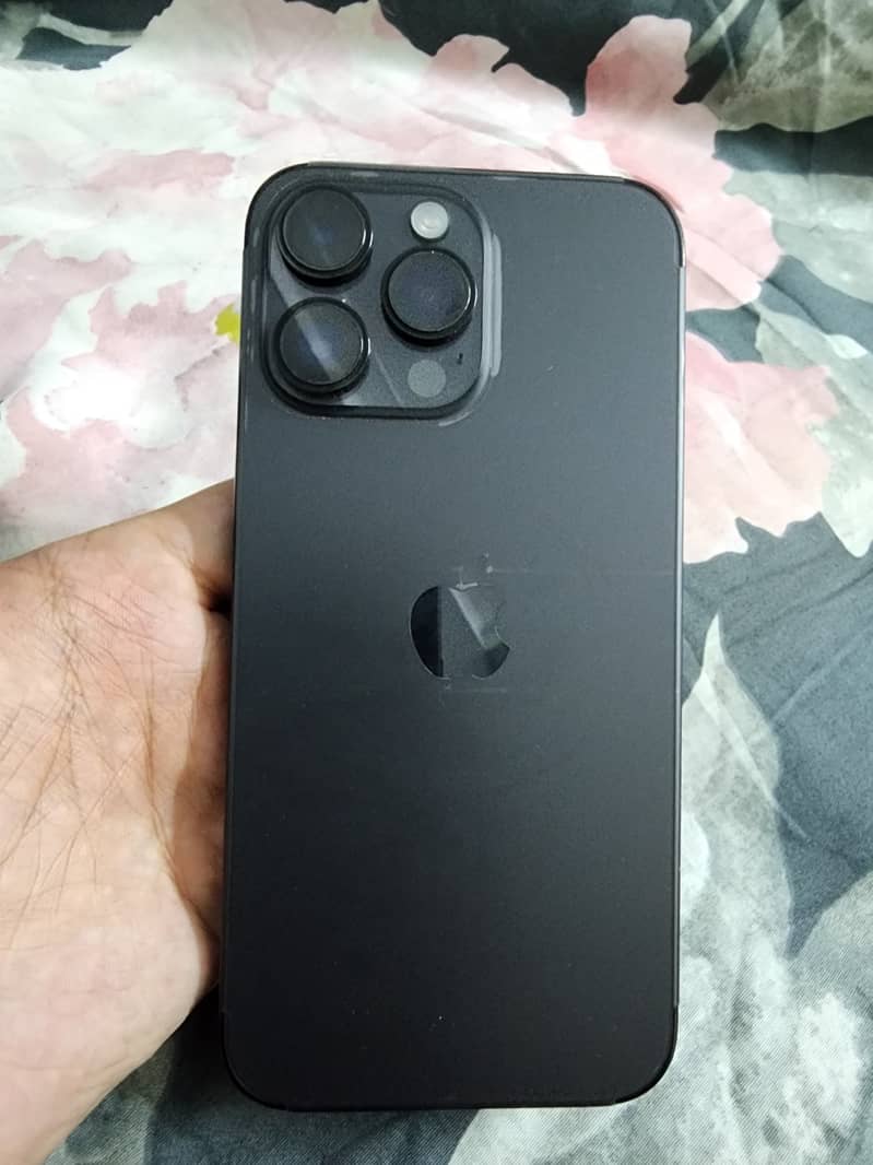 Apple iPhone 14 Pro Max 3