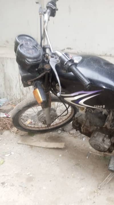 Yamaha Junoon 100cc Heavy bike read Add