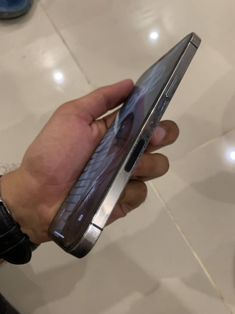 Apple iPhone 12 Pro Max 2