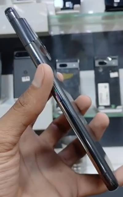 Google Pixel 8 Pro