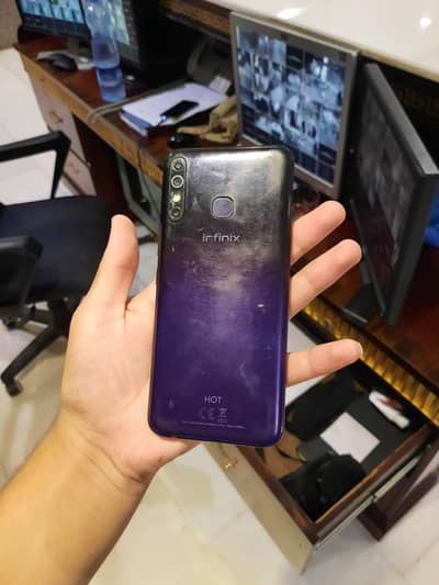 Infinix Hot 8