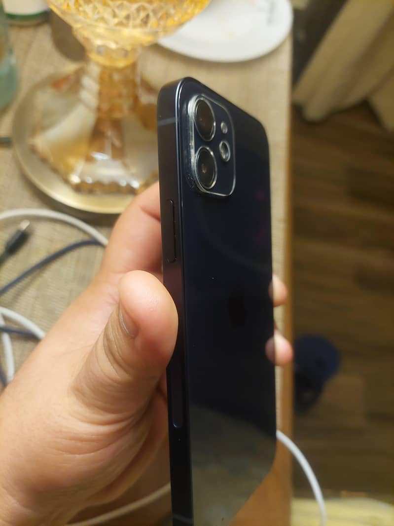 Apple iPhone 12 0
