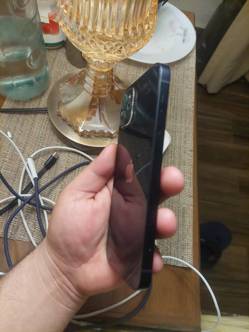 Apple iPhone 12 2