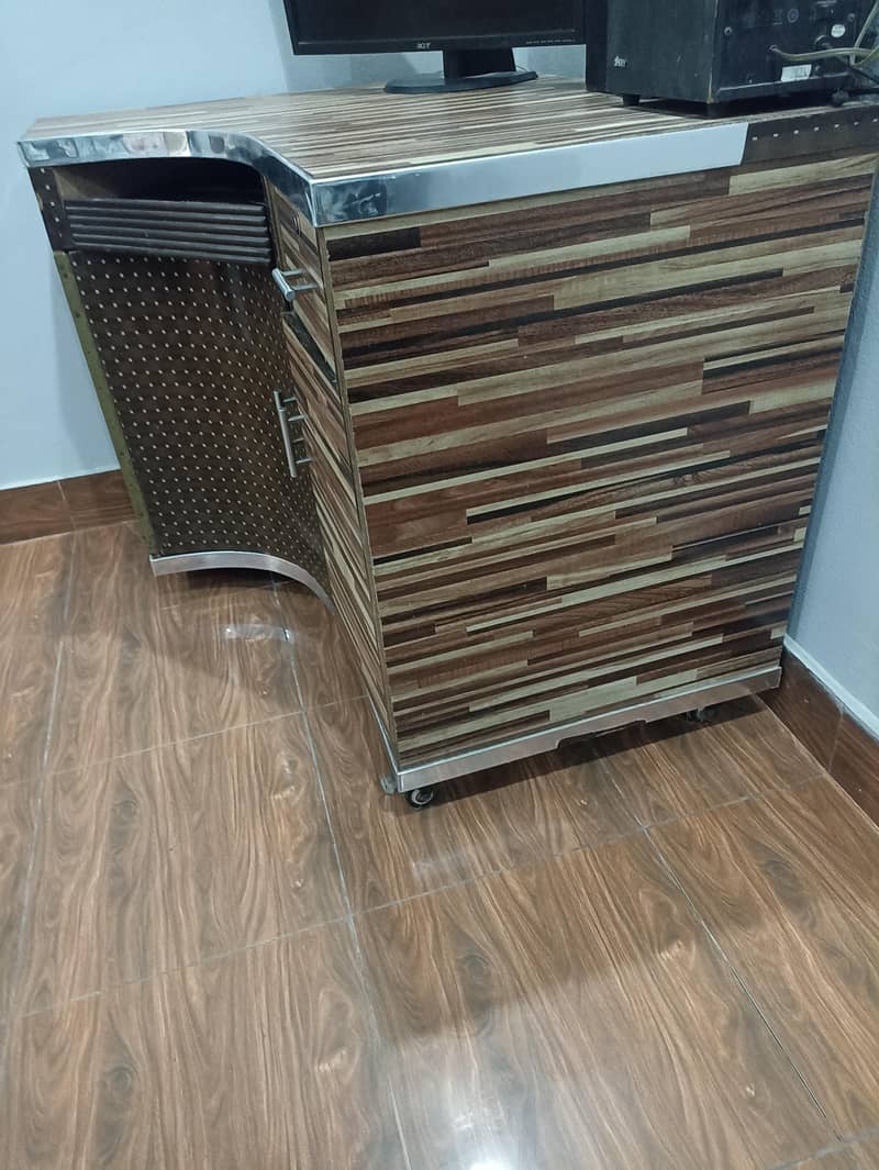 Computer Table for sale 2