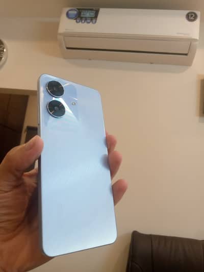 Realme Note 60 — 4GB + 4GB RAM | 128GB   Condition: 10/8  One-hand