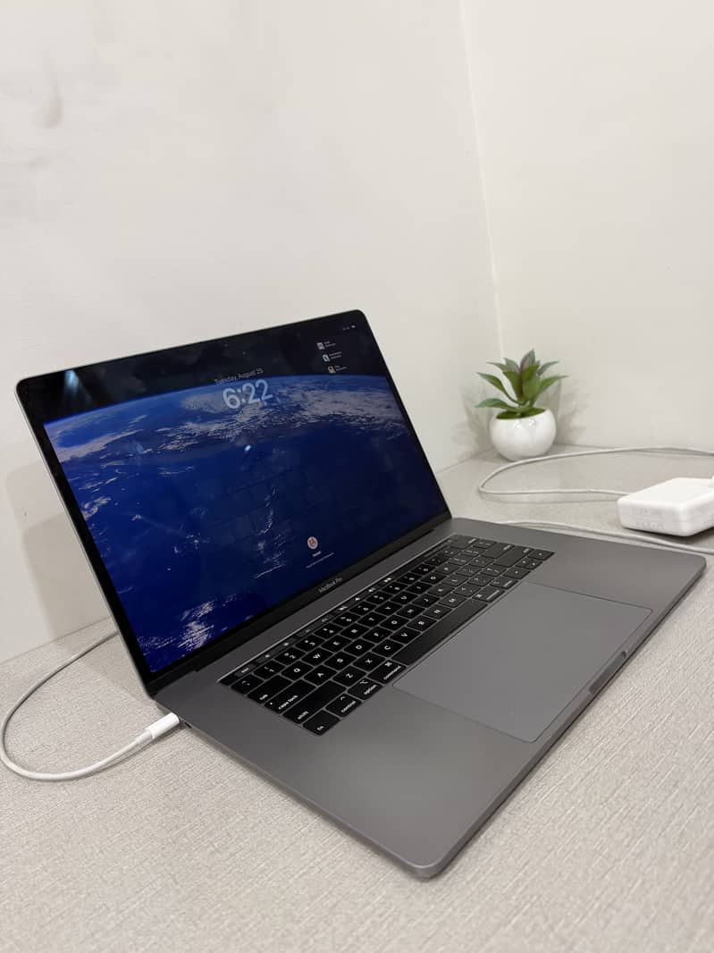 MacBook Pro 2019 1