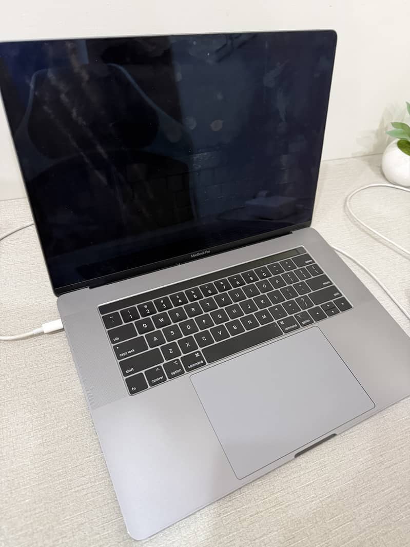 MacBook Pro 2019 2