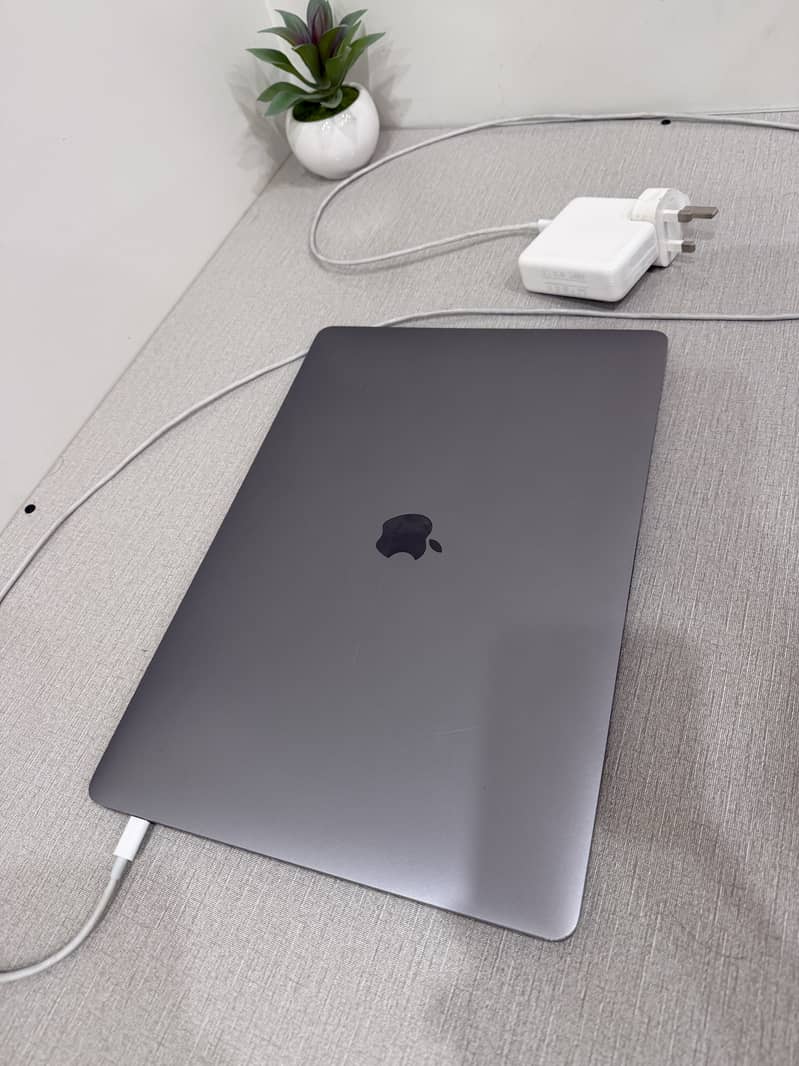 MacBook Pro 2019 4