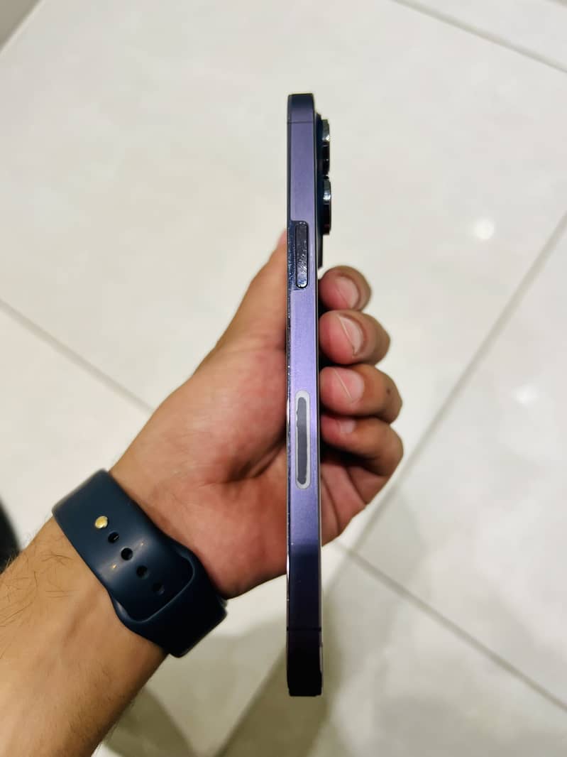 Apple iPhone 14 Pro Max 4