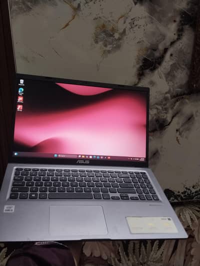 ASUS VivoBook 15