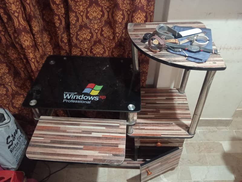 computer trolly 1