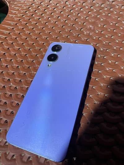 Vivo Y17s
