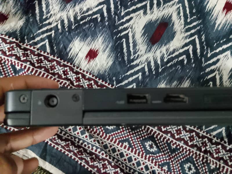 Dell Laptop 3