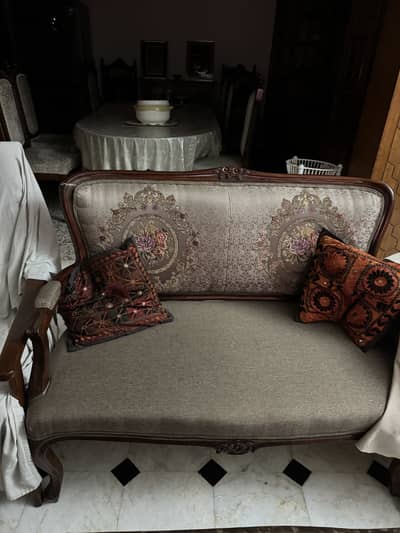 Four seater’s sofa