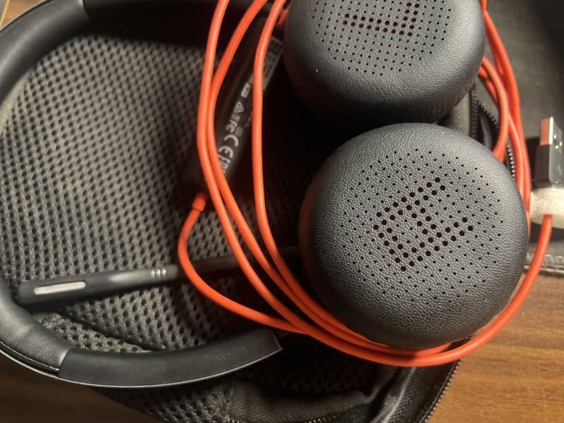 Plantronics 8225 1