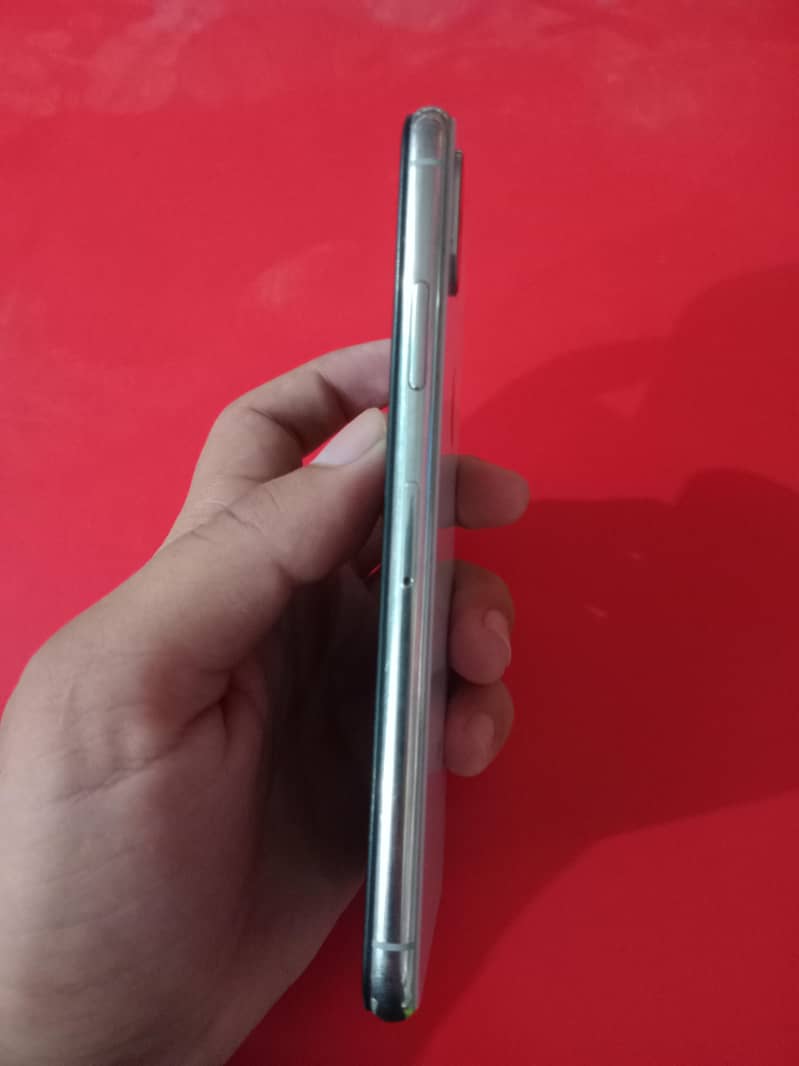 Apple iPhone X 2