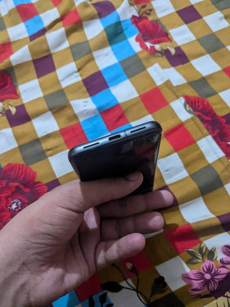 Google Pixel 8 3