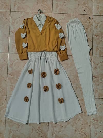 Beautiful bow maxi dress 2piece white & mustard