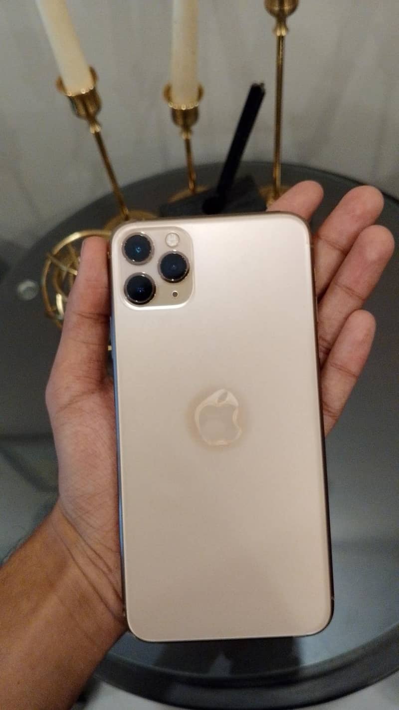 Apple iPhone 11 Pro Max 3