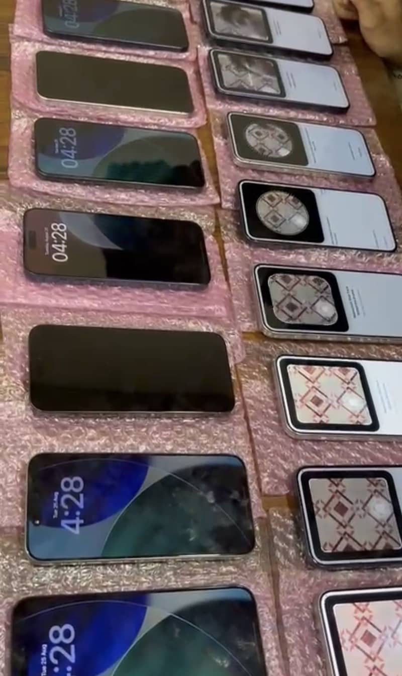 Apple iPhone 15 Pro Max 1