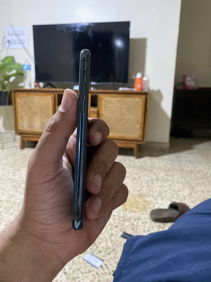 Apple iPhone 11 Pro 5