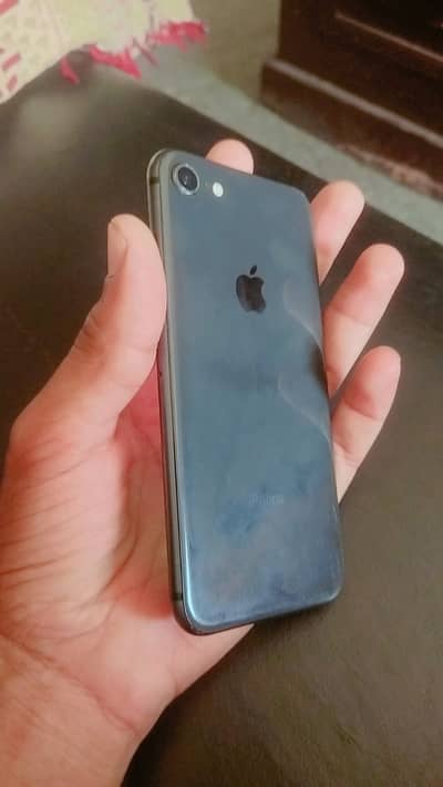 Apple iPhone 8
