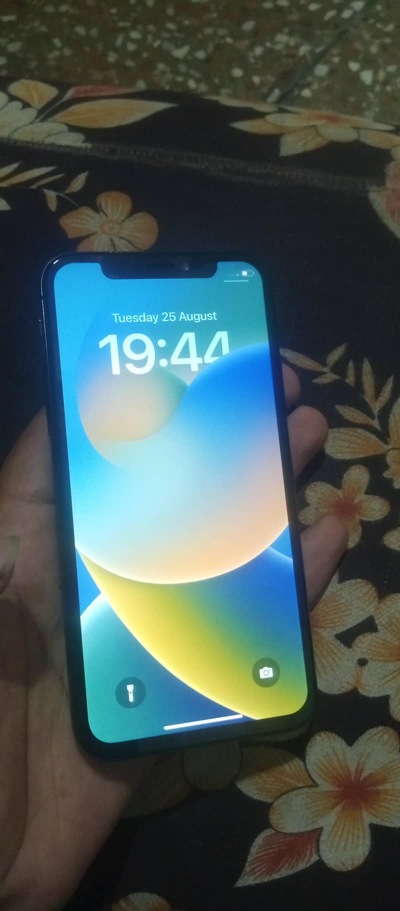 Apple iPhone X 3