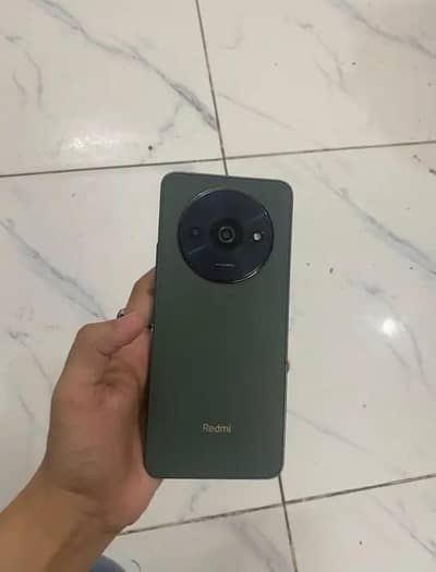 Xiaomi Redmi A3. . . 4gb. . . 64gb. . . complete box