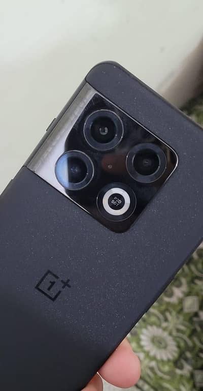 One Plus 10 Pro