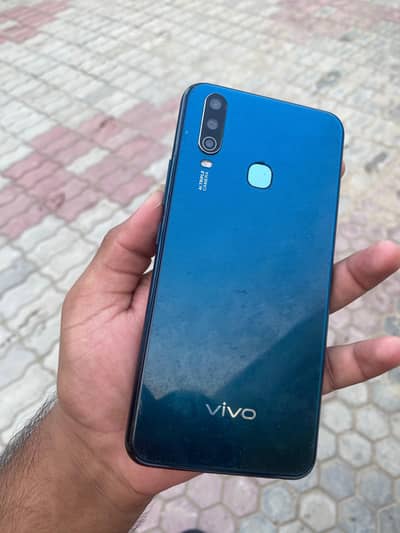 Vivo Y17