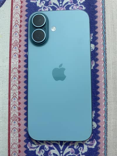 Apple iPhone 16