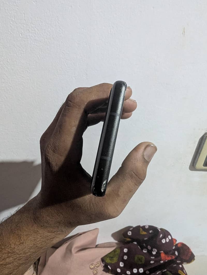Google Pixel 6a 5