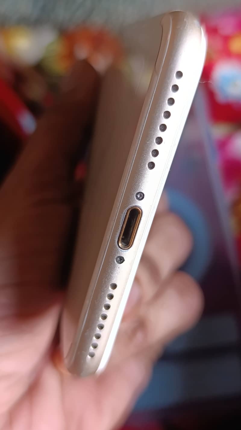 Apple iPhone 7 Plus 7