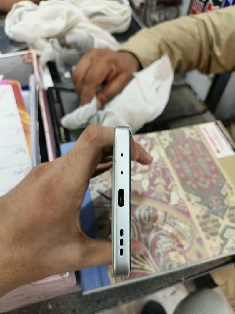 OPPO A5 Pro 2