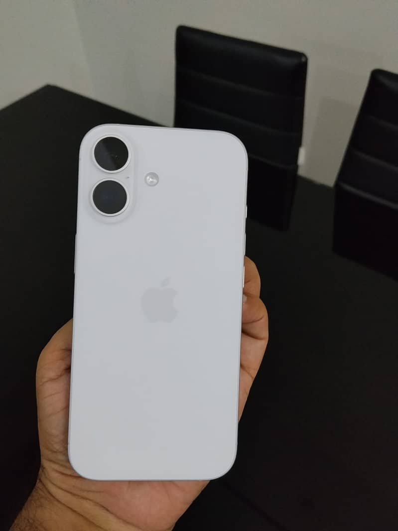 Apple iPhone 17 1