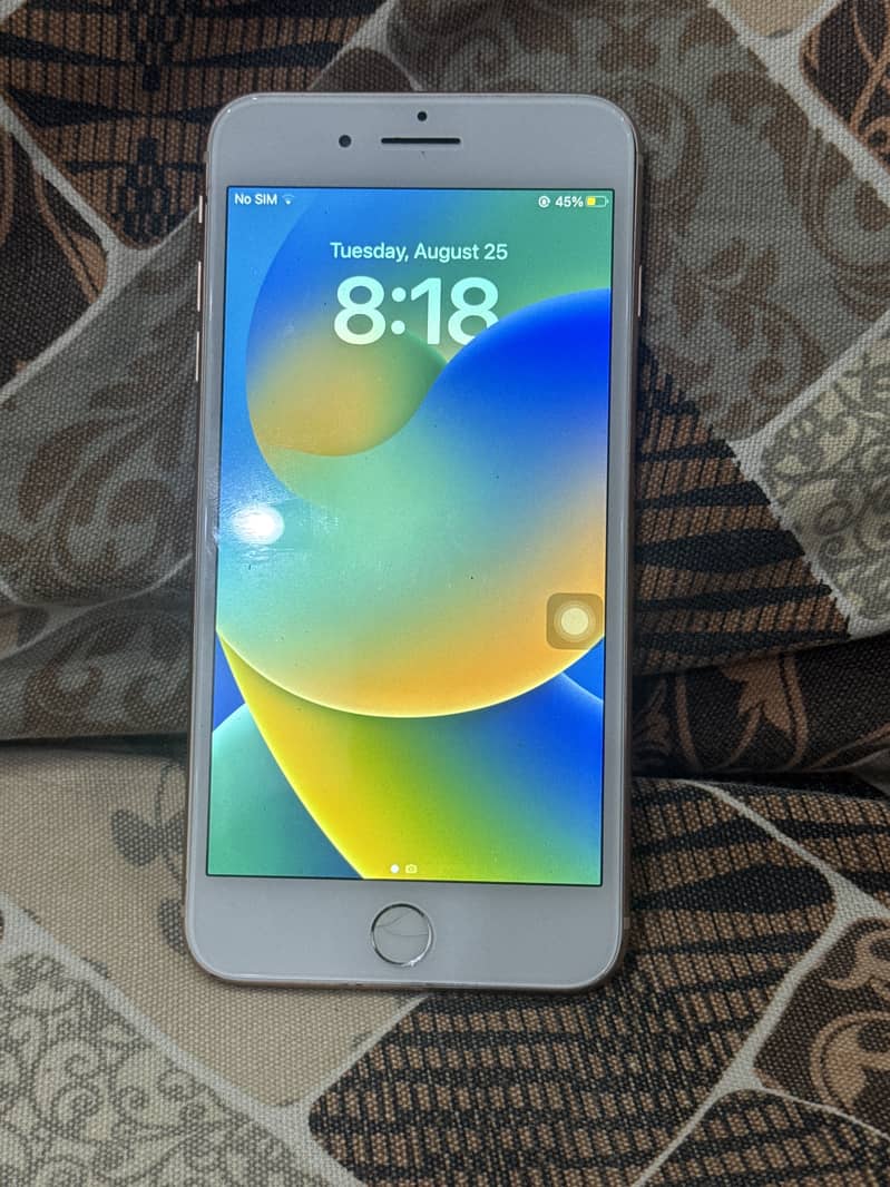 Apple iPhone 8 Plus 0