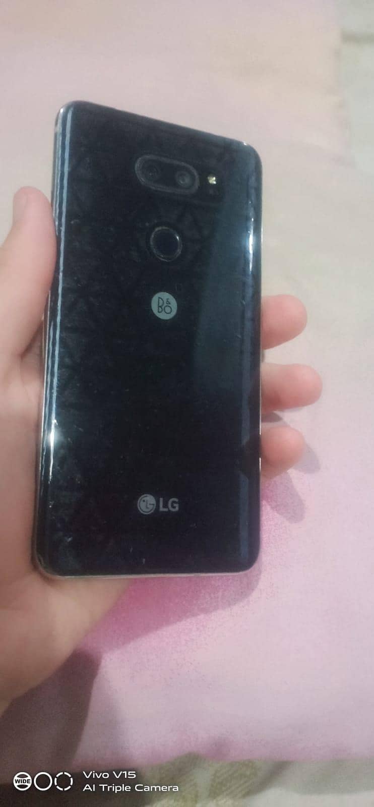 LG V30 1