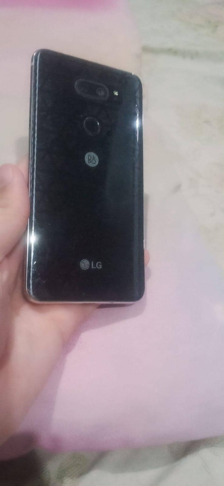 LG V30 5