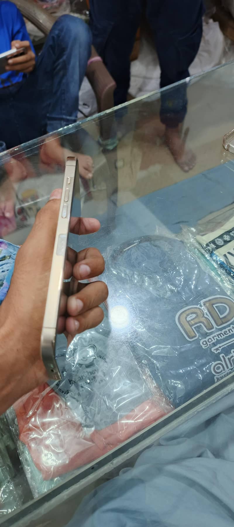 Apple iPhone 14 Pro Max 1