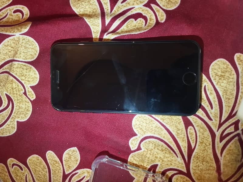 Apple iPhone 7 1