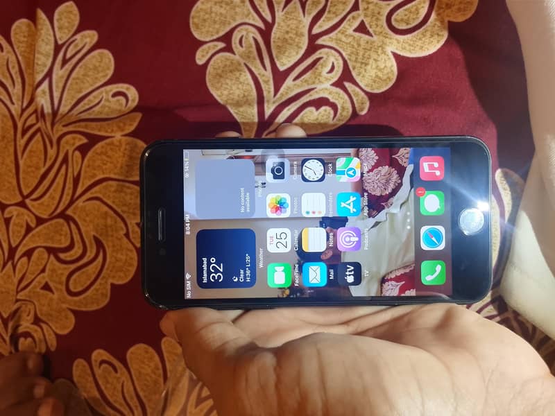 Apple iPhone 7 7
