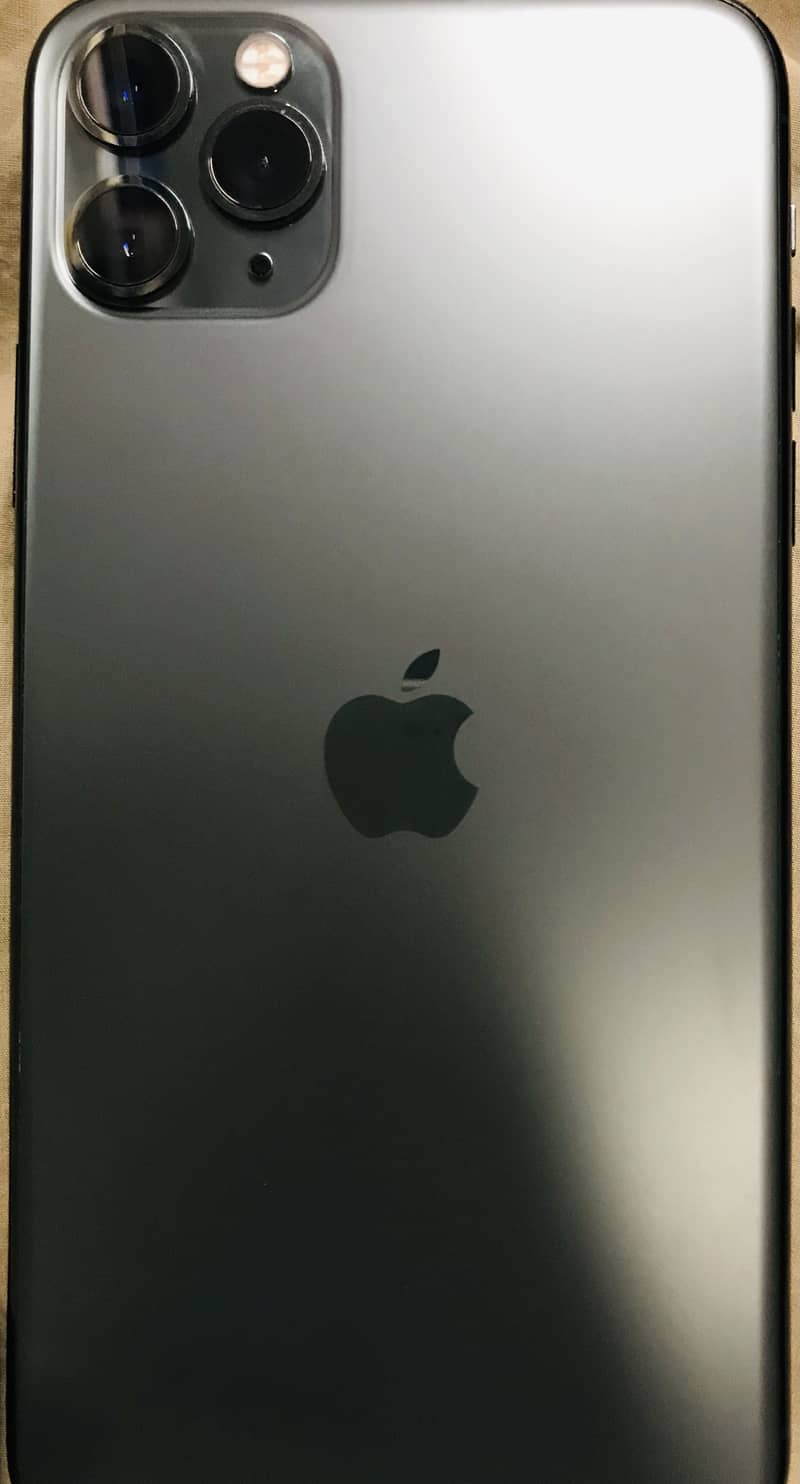 Apple iPhone 11 Pro Max 4
