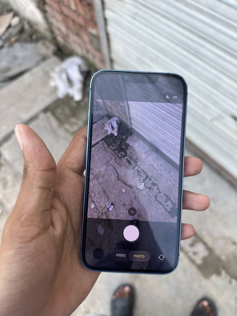 Apple iPhone 13 6