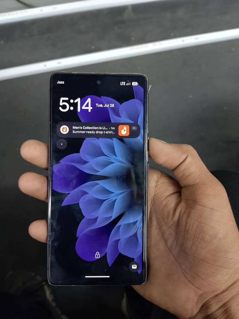 Google Pixel 7 4