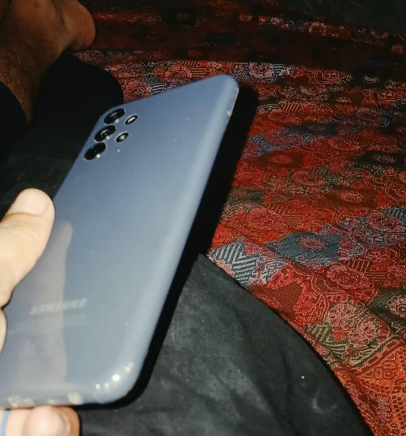 Samsung Mobile A13 1