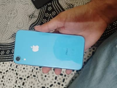 Apple iPhone XR
