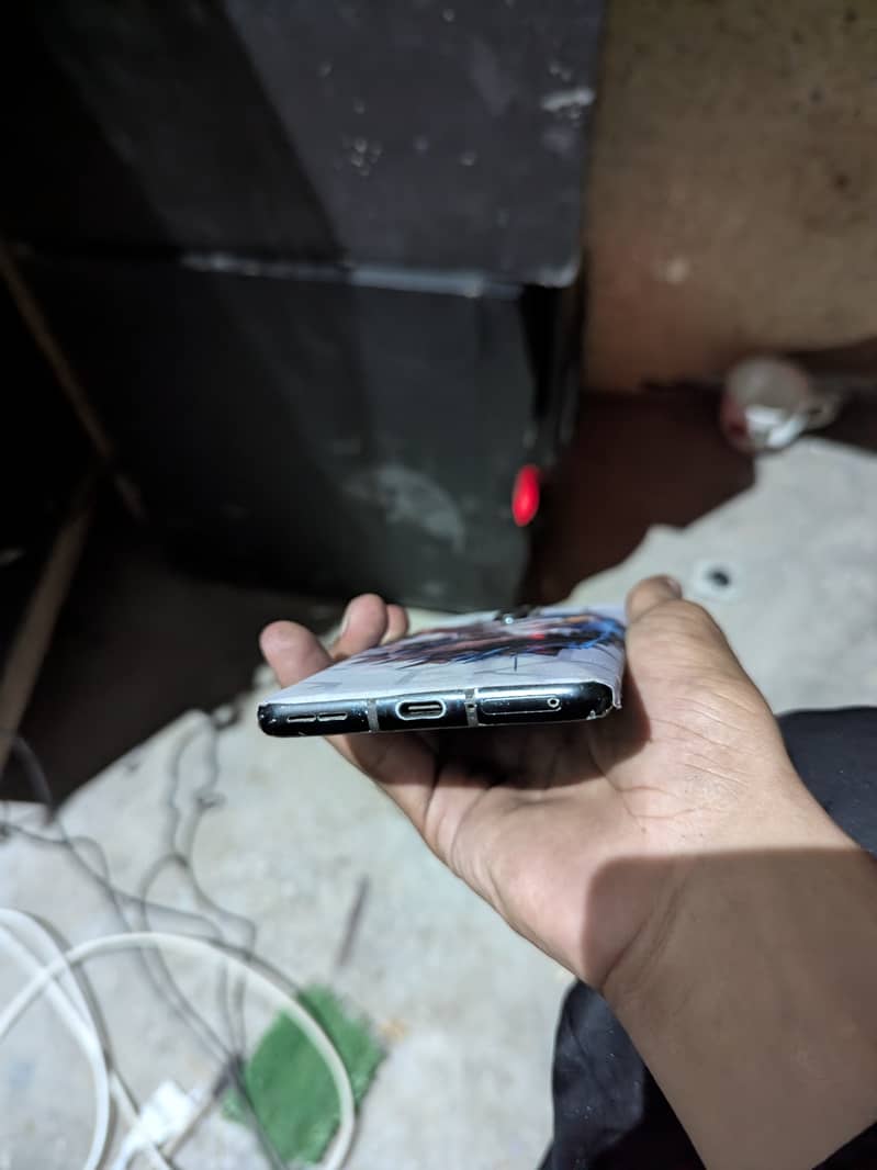 One Plus 8 Pro 3