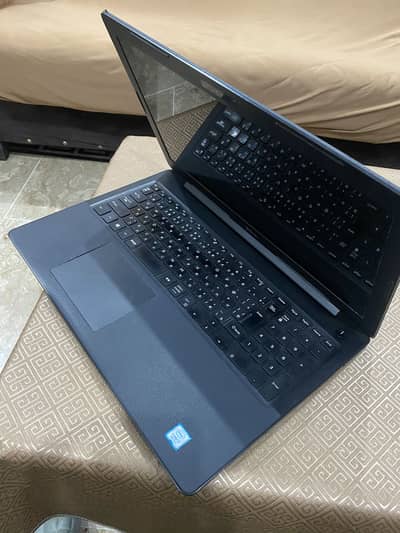 Dell Latitude 3590